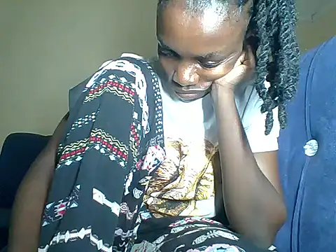 awino001 online show from January 31, 2026, 8:18 pm