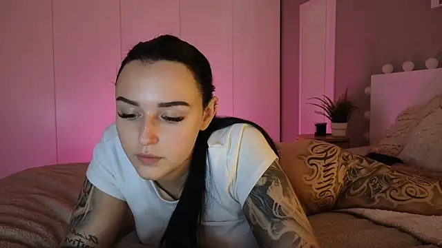 Snapshot of anastasiaink chatting on February 6, 2026, 8:23 pm anastasiaink online show from February 6, 2026, 8:23 pm