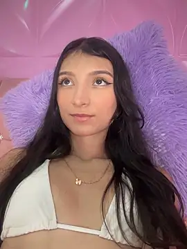 loly-yandere online show from January 5, 2025, 8:42 pm