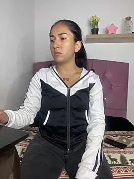 Snapshot of luna_asss chatting on January 21, 2025, 2:05 pm luna asss online show from January 21, 2025, 2:05 pm