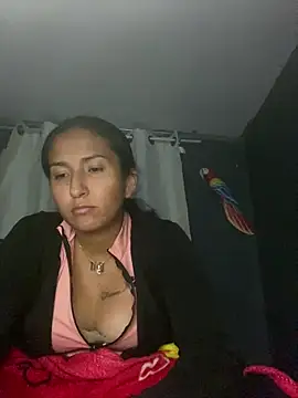 luna asss online show from June 12, 2026, 3:27 am