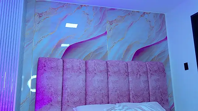 kendal rossi online show from March 13, 2026, 12:01 pm