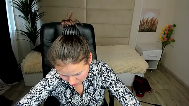 Snapshot of Dana__dom chatting on January 27, 2025, 5:47 am Dana dom online show from January 27, 2025, 5:47 am