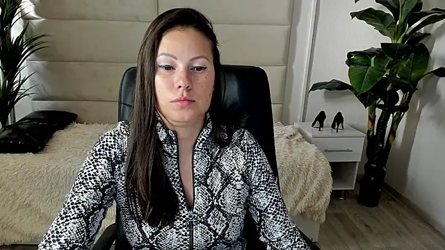 Snapshot of Dana__dom chatting on September 26, 2025, 1:31 am Dana dom online show from September 26, 2025, 1:31 am