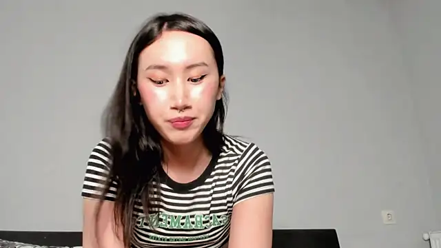 asian kiya online show from November 27, 2025, 10:17 am