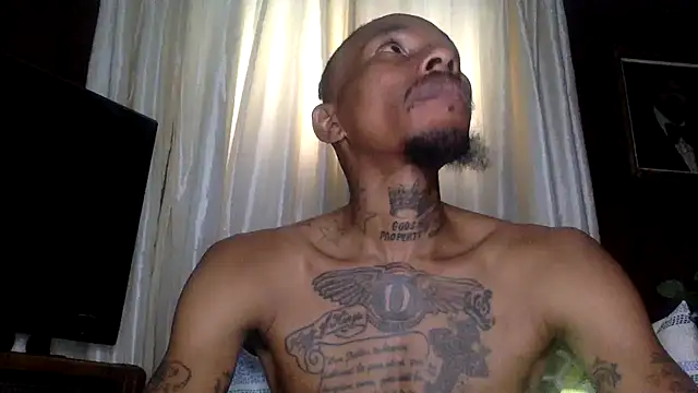 KingDerRico online show from October 2, 2025, 9:22 pm