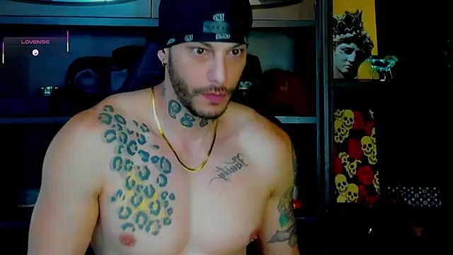 Snapshot of RickG_Oficial chatting on September 28, 2025, 5:51 pm RickG Oficial online show from September 28, 2025, 5:51 pm