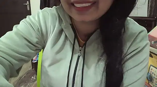 Snapshot of Gulaboo_bhabi chatting on January 12, 2025, 5:33 pm Gulaboo bhabi online show from January 12, 2025, 5:33 pm