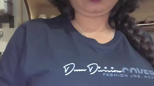 Snapshot of Gulaboo_bhabi chatting on March 4, 2025, 1:49 pm Gulaboo bhabi online show from March 4, 2025, 1:49 pm