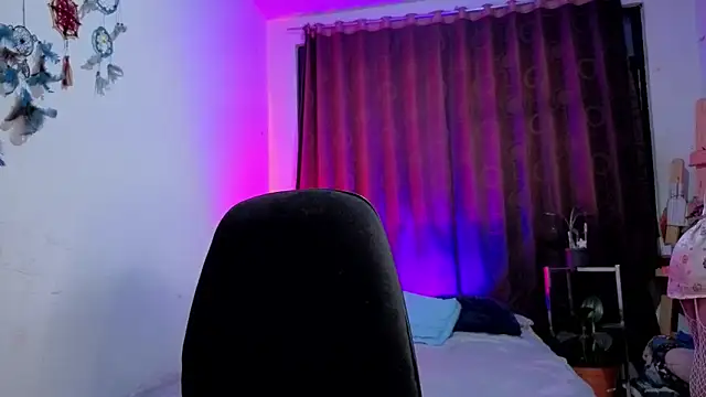 Zoe--khalL online show from March 7, 2026, 2:19 am