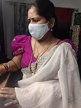 Snapshot of Rani_Darling_99 chatting on July 6, 2026, 8:11 pm Rani Darling 99 online show from July 6, 2026, 8:11 pm