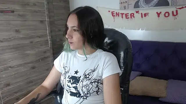 Snapshot of xlunna chatting on December 12, 2024, 2:33 pm xlunna online show from December 12, 2024, 2:33 pm