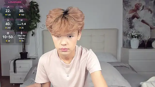 Felix Rey online show from September 28, 2025, 4:12 pm