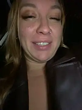 Snapshot of Sweet___Emily chatting on December 25, 2024, 9:33 pm Sweet Emily online show from December 25, 2024, 9:33 pm