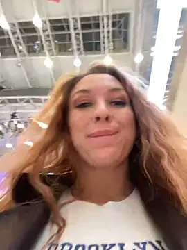 Snapshot of Sweet___Emily chatting on January 5, 2025, 5:09 pm Sweet Emily online show from January 5, 2025, 5:09 pm