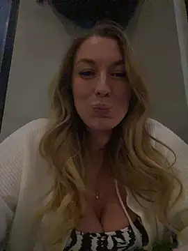 Sweet   Emily online show from January 31, 2026, 7:11 pm