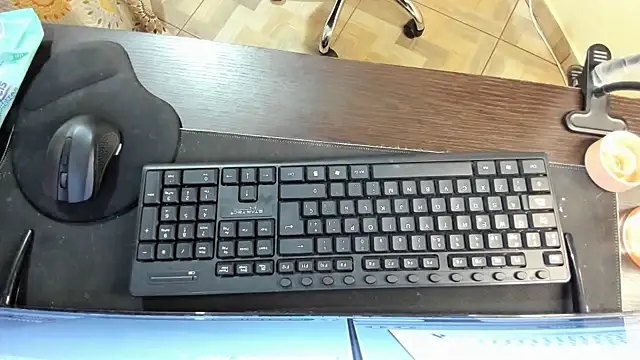 Amy Walker online show from October 17, 2025, 7:16 pm