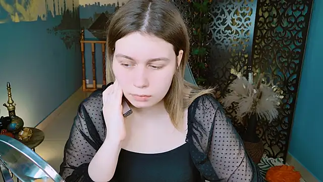 FioraMarmoris online show from January 2, 2025, 5:14 am