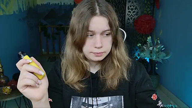 FioraMarmoris online show from March 23, 2025, 5:10 am