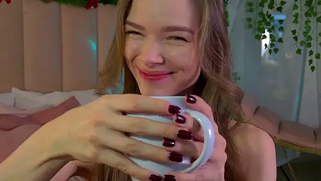 Snapshot of Eva_Natsumi chatting on December 24, 2024, 6:22 am Eva Natsumi online show from December 24, 2024, 6:22 am