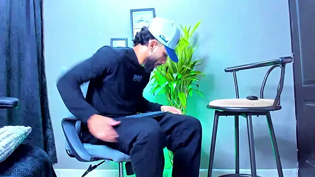 Damian 022 online show from October 24, 2025, 2:13 pm