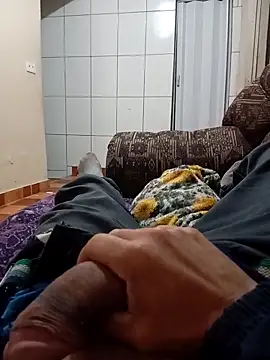 viciadoemsexo10 online show from October 29, 2025, 2:19 pm