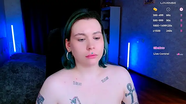 Snapshot of Blueberry-baby chatting on March 19, 2025, 1:21 am Blueberry-baby online show from March 19, 2025, 1:21 am