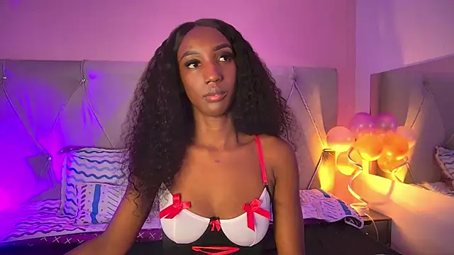 Snapshot of FiorelaLenin chatting on November 1, 2025, 2:41 pm FiorelaLenin online show from November 1, 2025, 2:41 pm