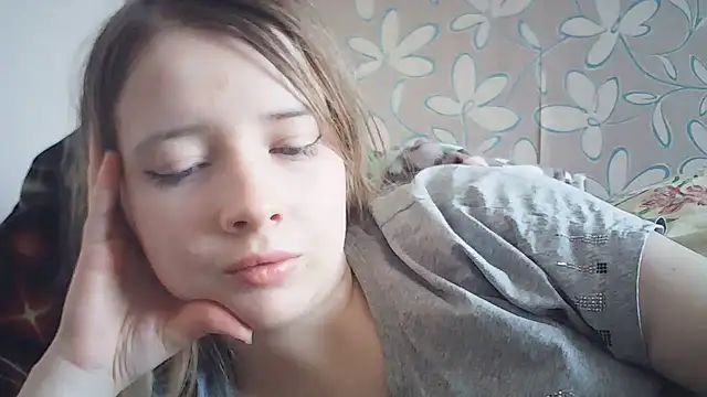 Snapshot of ViolaCandy chatting on May 27, 2026, 4:53 am ViolaCandy online show from May 27, 2026, 4:53 am