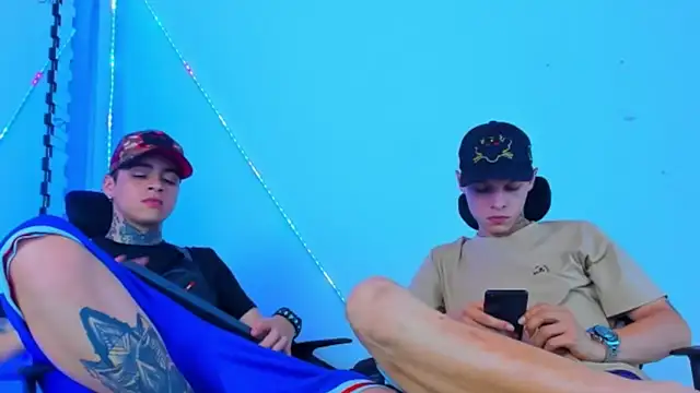 HOT boy2025 online show from October 4, 2025, 11:03 pm