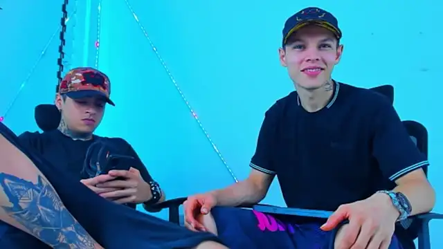 HOT boy2025 online show from October 6, 2025, 1:03 am