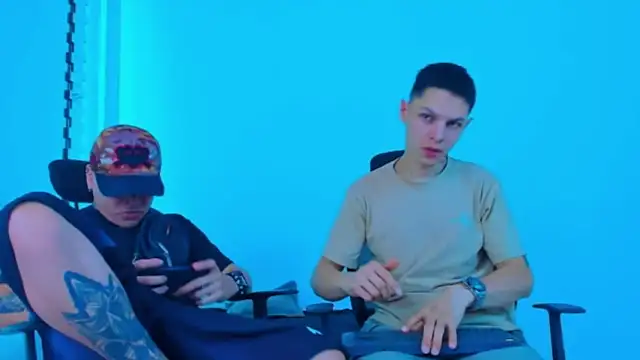 HOT boy2025 online show from November 8, 2025, 12:55 am