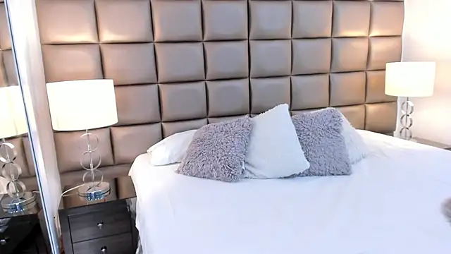 AnnyHizzle online show from January 29, 2025, 9:50 pm