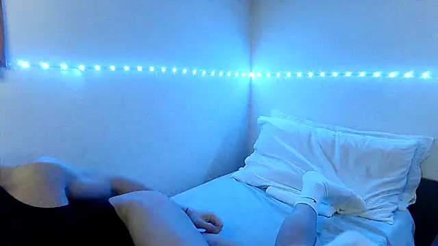 Snapshot of Alexx_Fit023 chatting on December 27, 2024, 12:50 am Alexx Fit023 online show from December 27, 2024, 12:50 am