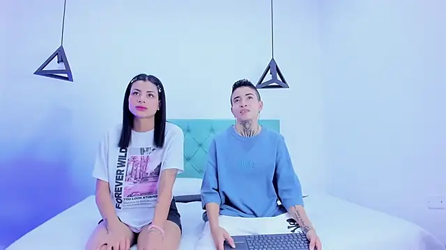 Tinny and Candy online show from December 21, 2024, 1:32 pm