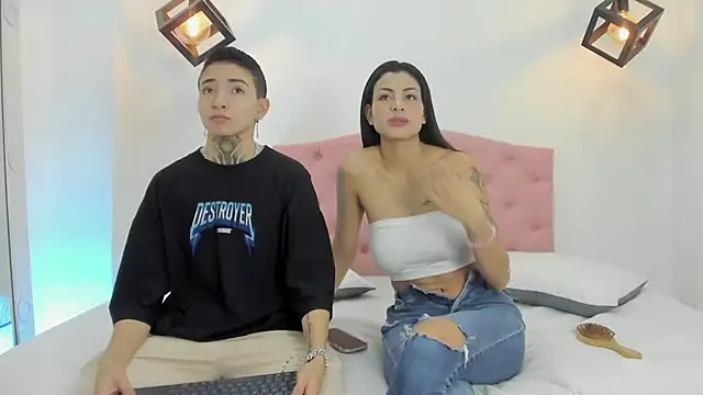 Tinny and Candy online show from January 10, 2025, 1:31 pm