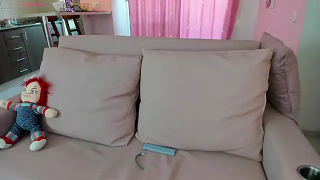 zoesullivan online show from January 13, 2025, 12:24 pm