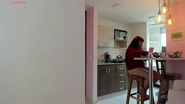 zoesullivan online show from January 16, 2025, 12:53 pm