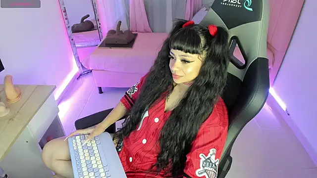 zoesullivan online show from January 26, 2025, 9:08 am