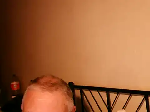 100Tauros online show from October 3, 2025, 9:12 pm