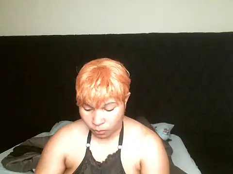 R-thequeen online show from October 3, 2025, 7:05 am