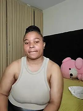 R-thequeen online show from July 15, 2026, 11:48 am