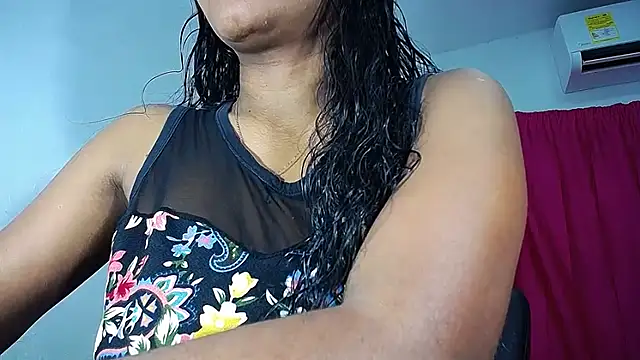 Snapshot of Sashabreck chatting on June 7, 2026, 2:48 am Sashabreck online show from June 7, 2026, 2:48 am