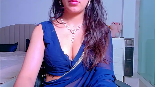 Snapshot of Aashika-Kaur chatting on October 1, 2025, 4:18 am Aashika-Kaur online show from October 1, 2025, 4:18 am