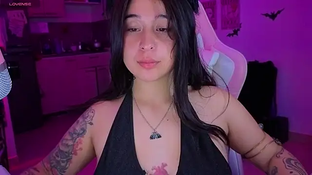 Snapshot of FernandaOrtegaaa chatting on October 21, 2025, 12:22 am FernandaOrtegaaa online show from October 21, 2025, 12:22 am