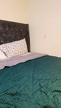 Snapshot of judy_the_booty chatting on October 31, 2025, 1:45 pm judy the booty online show from October 31, 2025, 1:45 pm