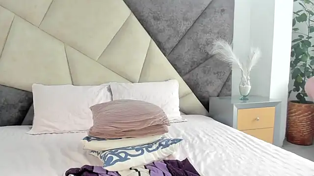 Snapshot of BarbaraKnox_ chatting on December 26, 2024, 3:20 pm BarbaraKnox online show from December 26, 2024, 3:20 pm