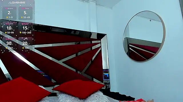 Snapshot of BarbaraKnox_ chatting on October 1, 2025, 12:16 am BarbaraKnox online show from October 1, 2025, 12:16 am