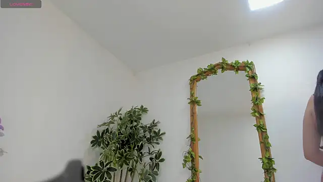 Snapshot of BarbaraKnox_ chatting on October 27, 2025, 10:03 pm BarbaraKnox online show from October 27, 2025, 10:03 pm