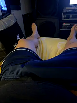 Snapshot of MatthewEmme chatting on October 27, 2025, 9:08 pm MatthewEmme online show from October 27, 2025, 9:08 pm